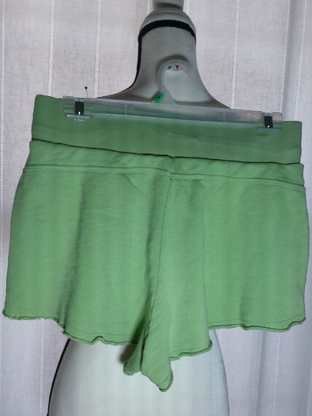 JOYLAB NWOT Shorts w/Pockets Pull-On w/Drawstring Light Green NWOT M - Picture 3 of 9